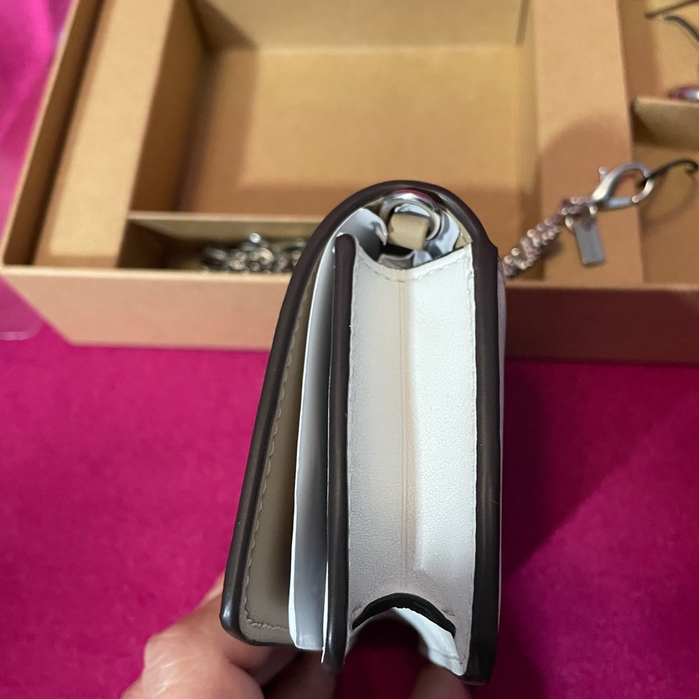 NWT COACH box set: mini wallet with crossbody chain and two charms. - Picture 11 of 16